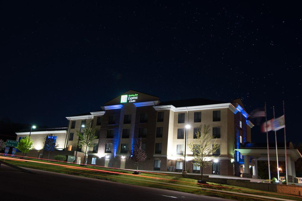 Holiday Inn Express Hotel & Suites Erie An Ihg Hotel North East Exterior photo