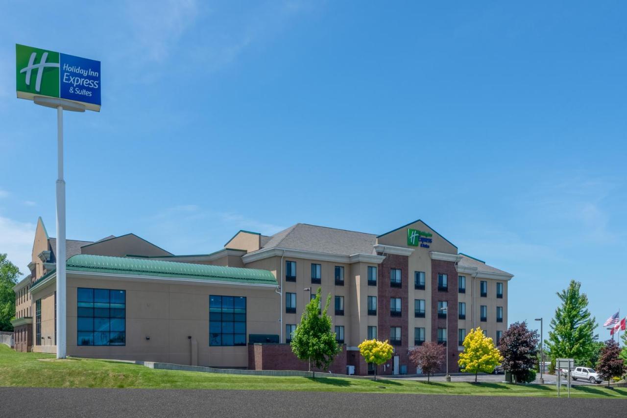 Holiday Inn Express Hotel & Suites Erie An Ihg Hotel North East Exterior photo