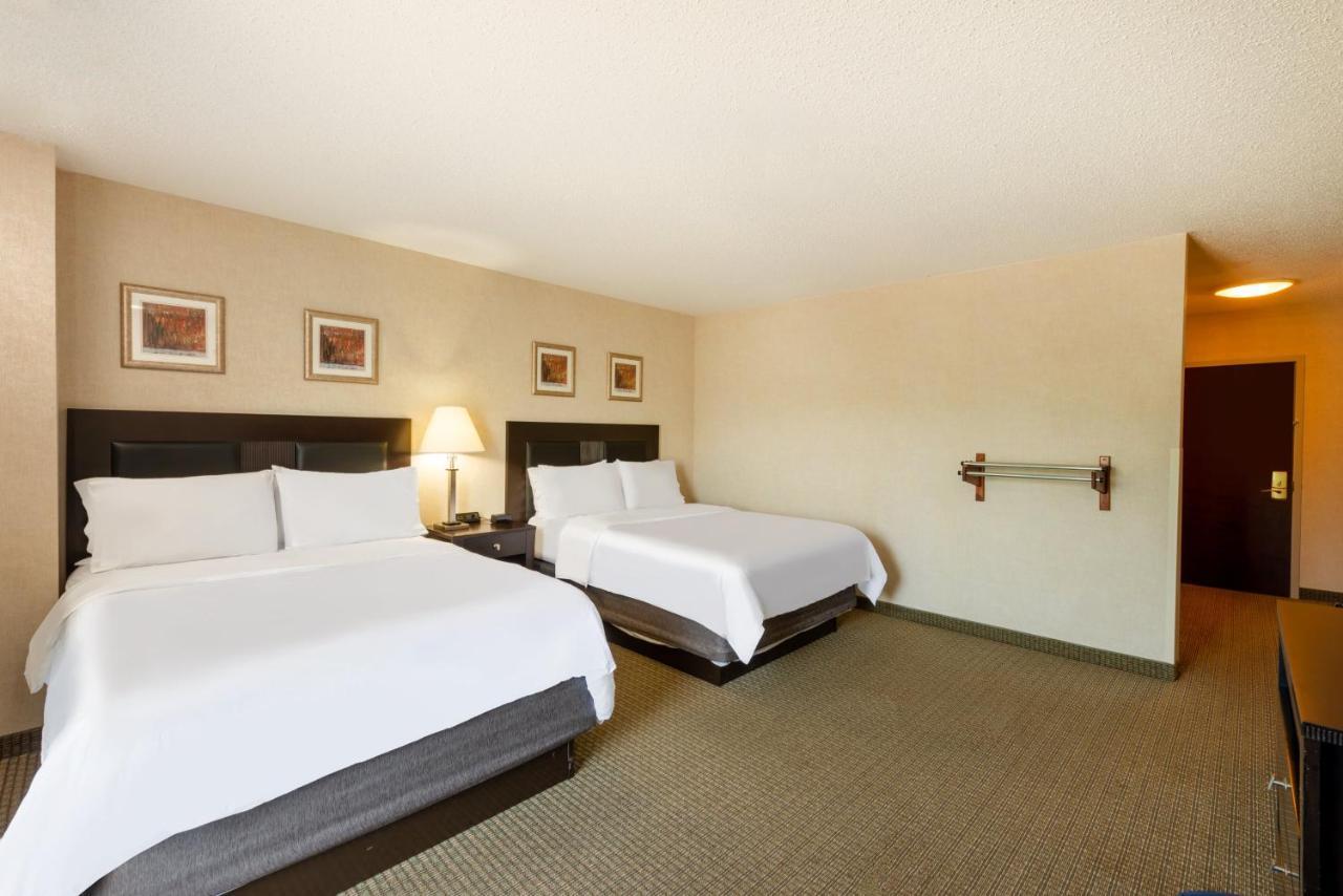 Holiday Inn Express Hotel & Suites Erie An Ihg Hotel North East Exterior photo
