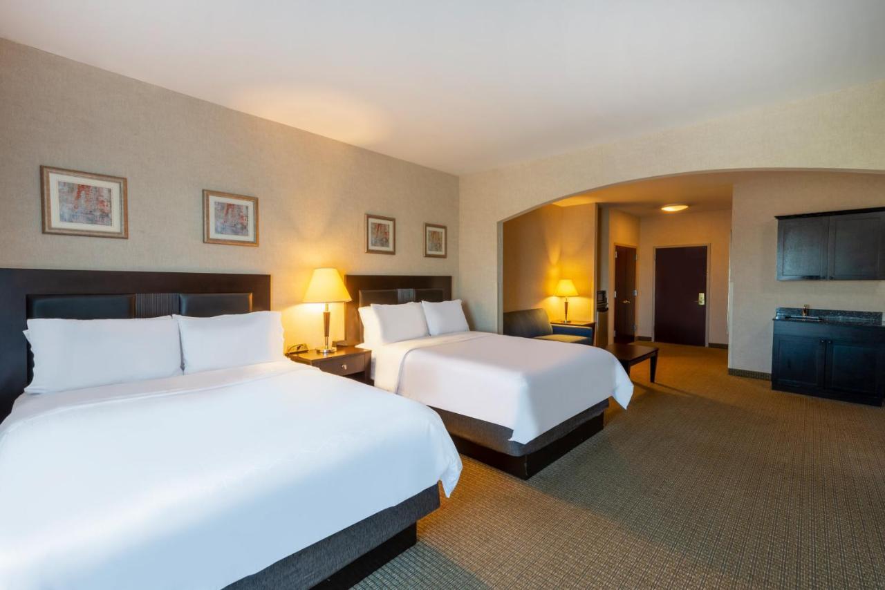Holiday Inn Express Hotel & Suites Erie An Ihg Hotel North East Exterior photo