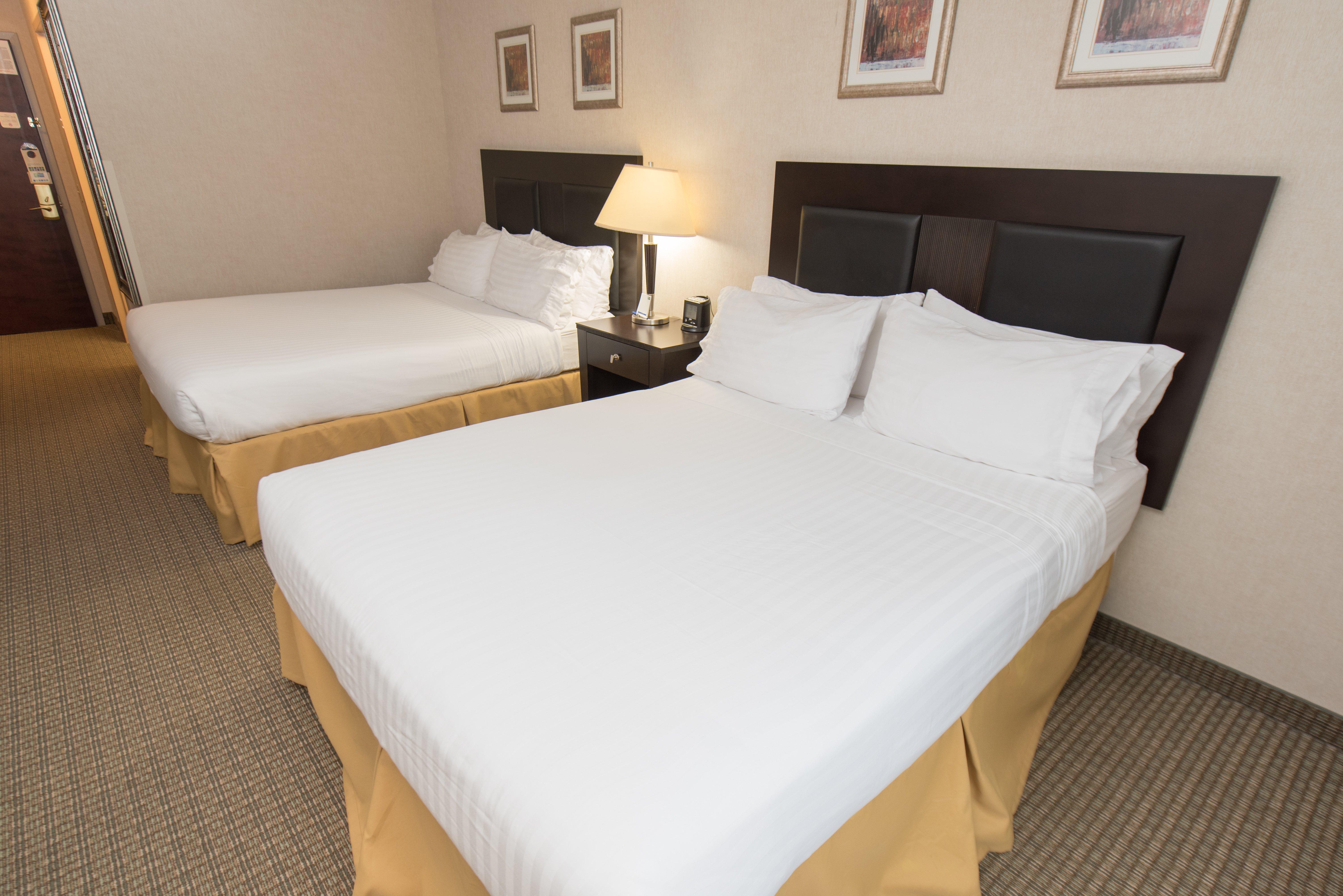 Holiday Inn Express Hotel & Suites Erie An Ihg Hotel North East Exterior photo
